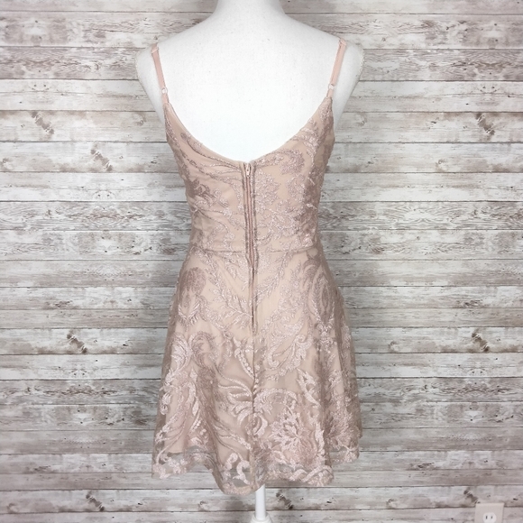 Speechless Strappy Lace Dress Sz 3 Blush 829 - Picture 4 of 7